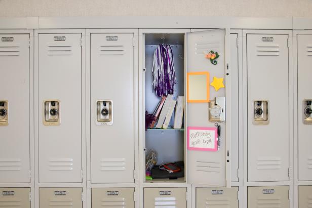 how to make a locker shelf without wood